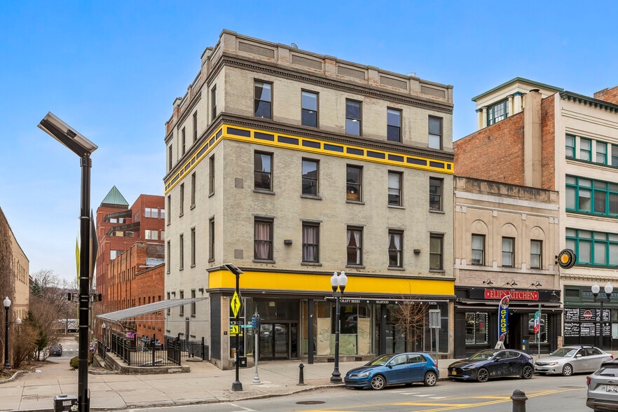Primary Photo Of 61 N Pearl St, Albany Apartments For Lease