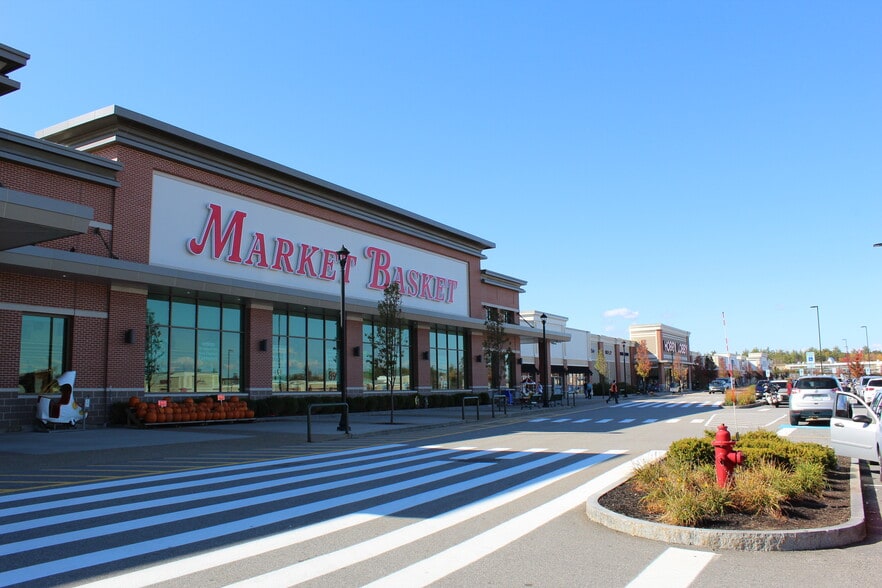 More Photos Of 92 Farmington Rd, Rochester Unknown For Lease