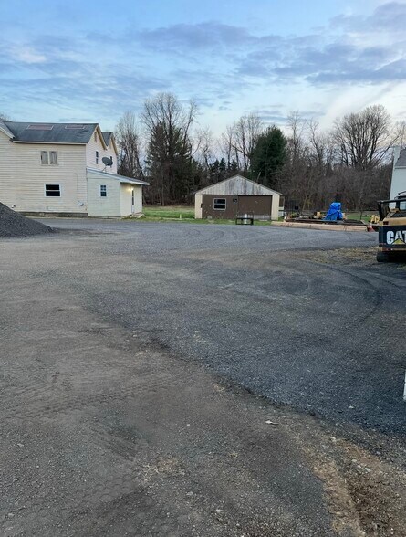 More Photos Of 3326 Forge Hill Rd, Street General Retail For Sale