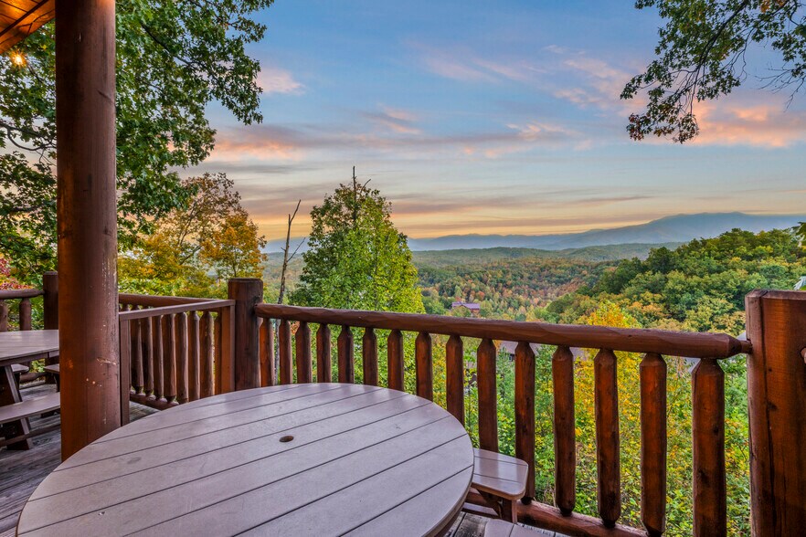 More Photos Of 1960 Blackthorn Trl, Sevierville Specialty For Sale