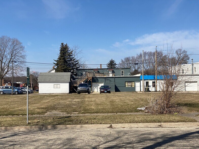 More Photos Of 539 Blackhawk Blvd, South Beloit Medical For Lease