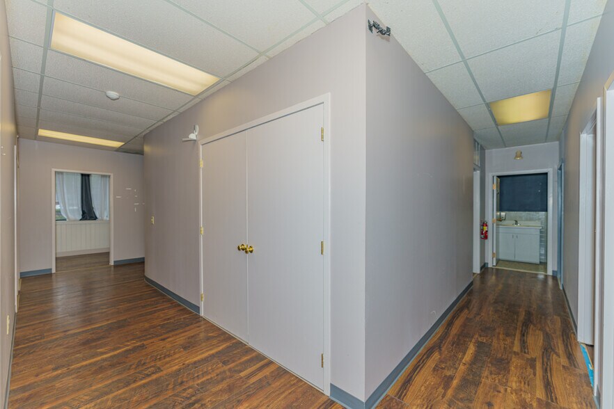 More Photos Of 961-963 State Route 146, Clifton Park Medical For Lease