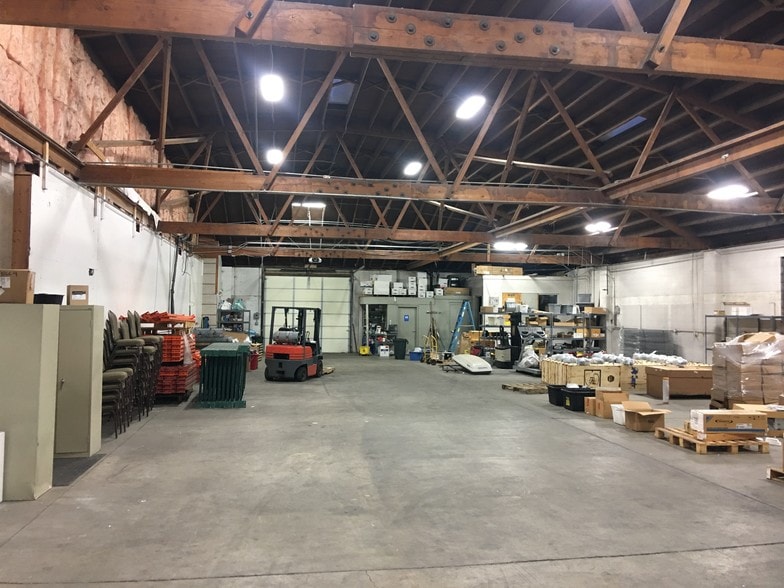 More Photos Of 747 S 13th St, Boise Showroom For Lease