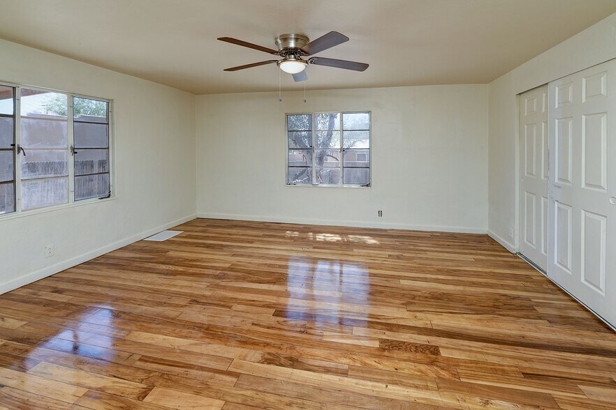 More Photos Of 1011 E Halcyon Rd, Tucson Apartments For Sale