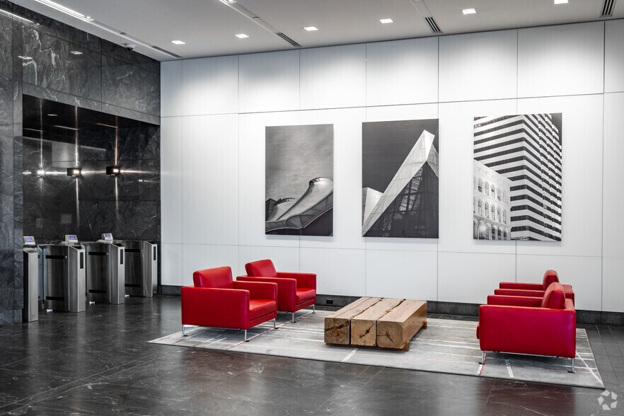 More Photos Of 100 International Dr, Baltimore Office For Lease