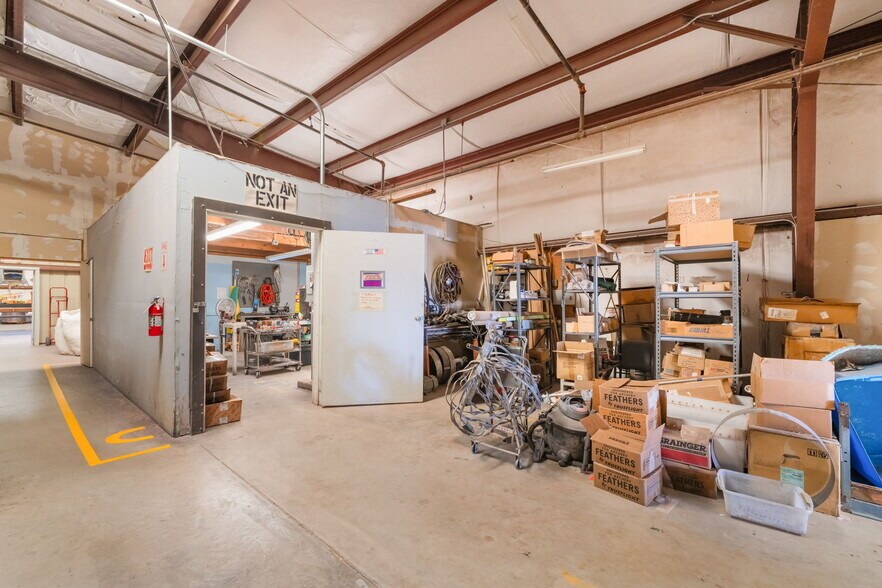 More Photos Of 480 Pat Ave, Overton Industrial For Sale