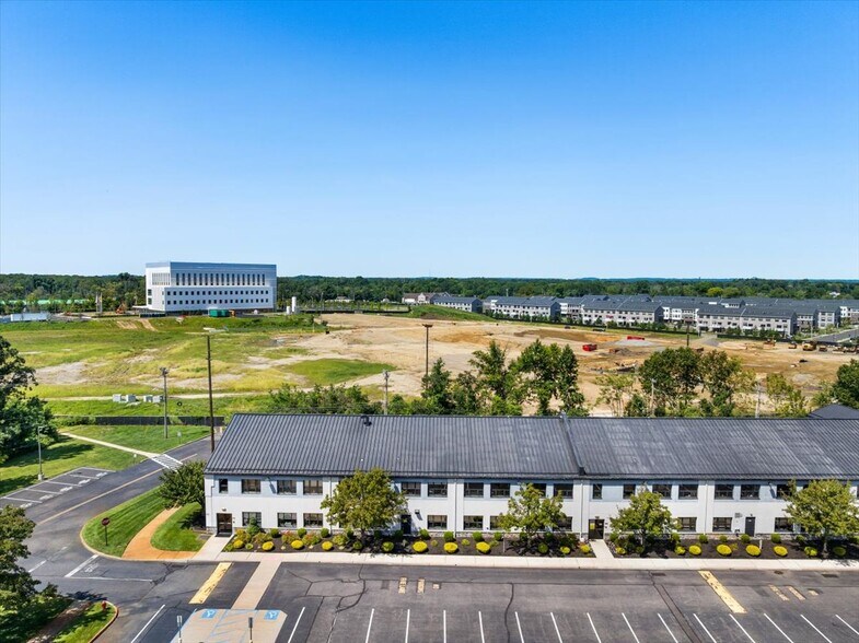More Photos Of 1 Radar Way, Tinton Falls Office For Lease
