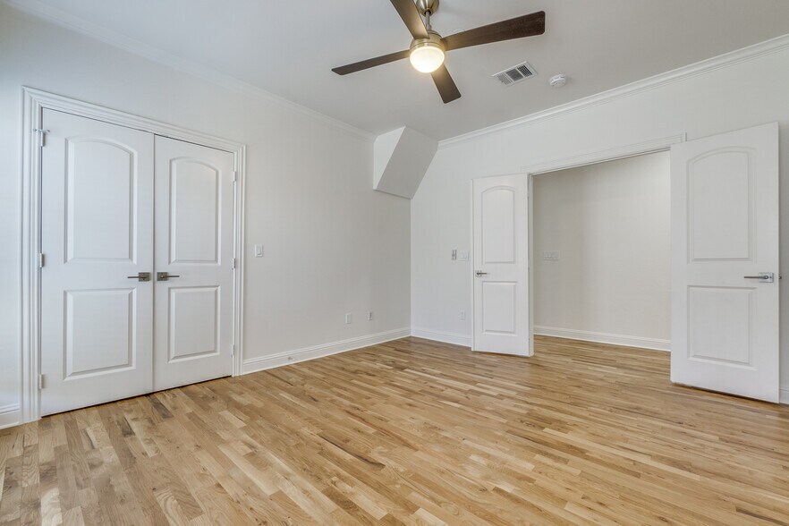 More Photos Of 4210 Prescott Ave, Dallas Apartments For Sale