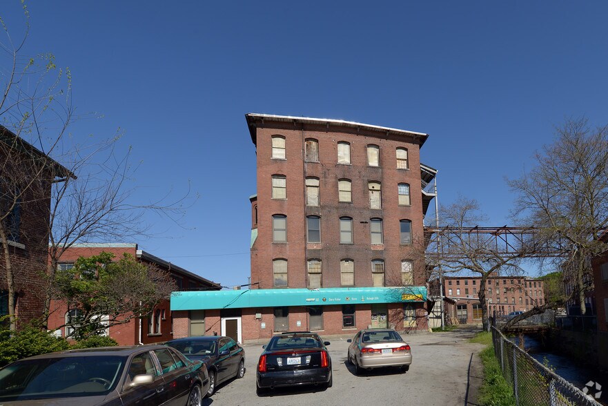 More Photos Of 725 Branch Ave, Providence Multifamily For Sale