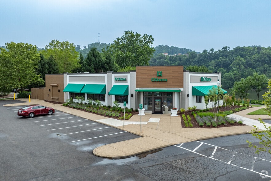 Primary Photo Of 205 E Waterfront Dr, Homestead Bank For Lease