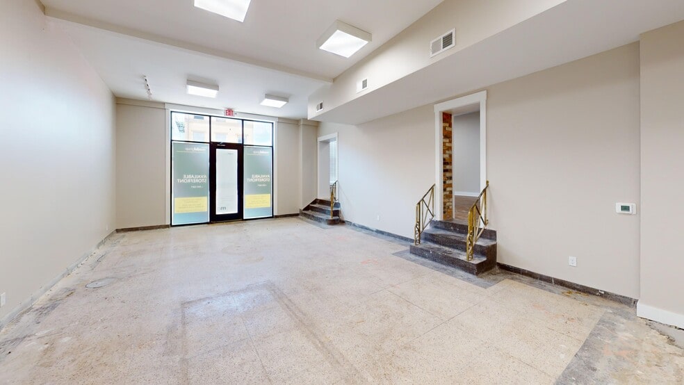 More Photos Of 1816 Vine St, Cincinnati Storefront For Lease