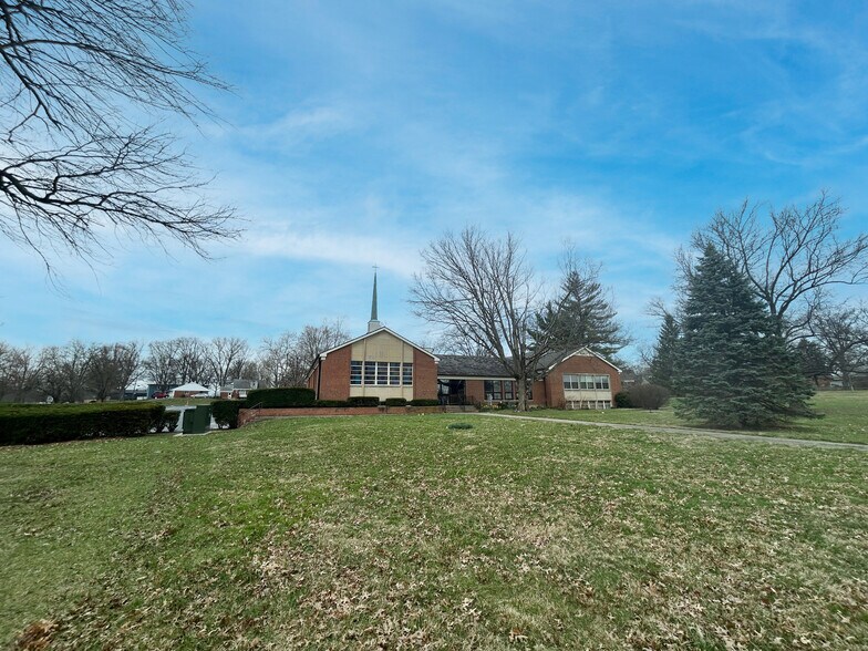 More Photos Of 21 Cromwell Rd, Cincinnati Religious Facility For Sale