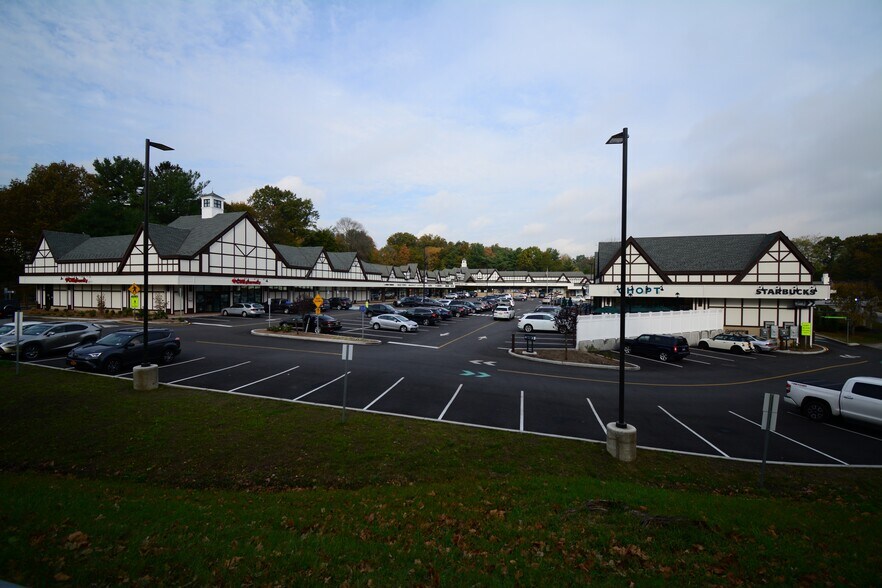 More Photos Of 1062-1180 Wilmot Rd, Scarsdale Unknown For Sale