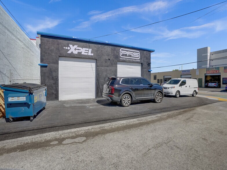 More Photos Of 15-21 NW 9th Ave, Fort Lauderdale Warehouse For Sale