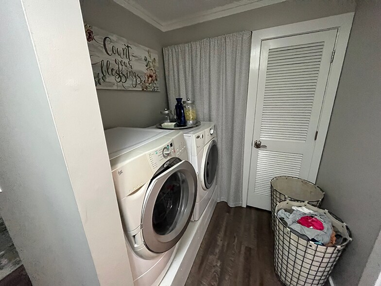 More Photos Of 21A Middleton Blvd, Williamston Apartments For Sale