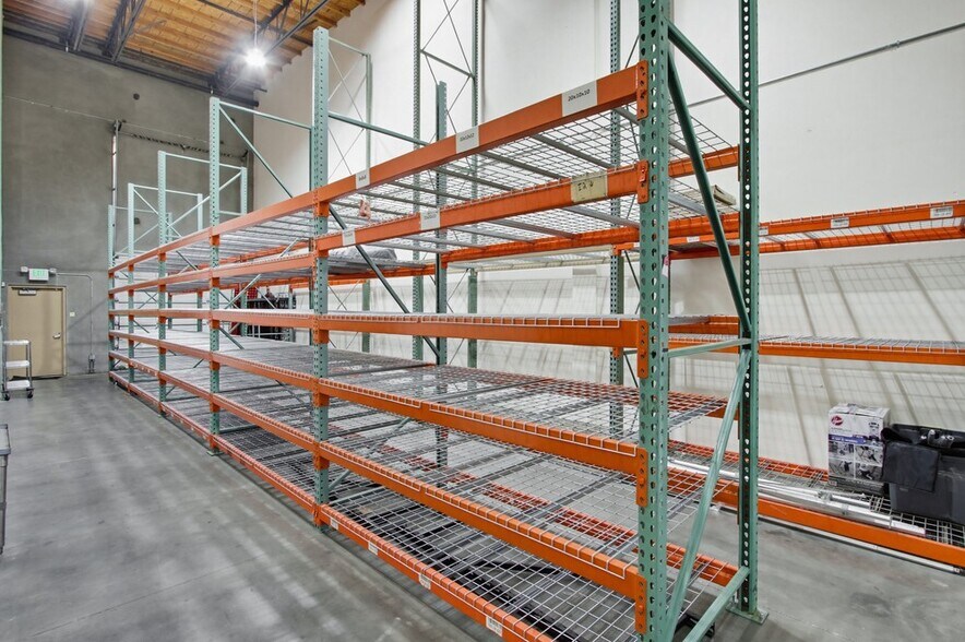 More Photos Of 1568 Lancaster Point Way, San Diego Flex For Sale