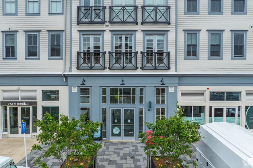 More Photos Of 102 Heights Rd, Darien Apartments For Lease