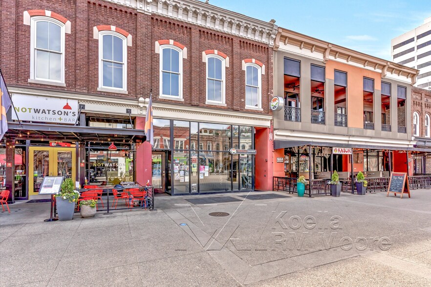 More Photos Of 17 Market Sq, Knoxville Storefront Retail Office For Sale