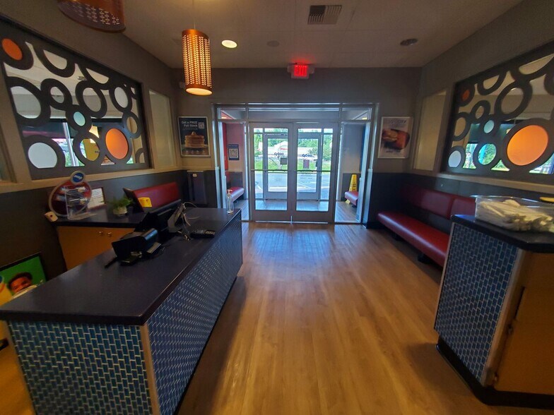 More Photos Of 1106 E Dixie Dr, Asheboro General Retail For Sale