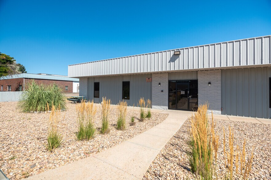 More Photos Of 10885 E 51st Ave, Denver Warehouse For Sale