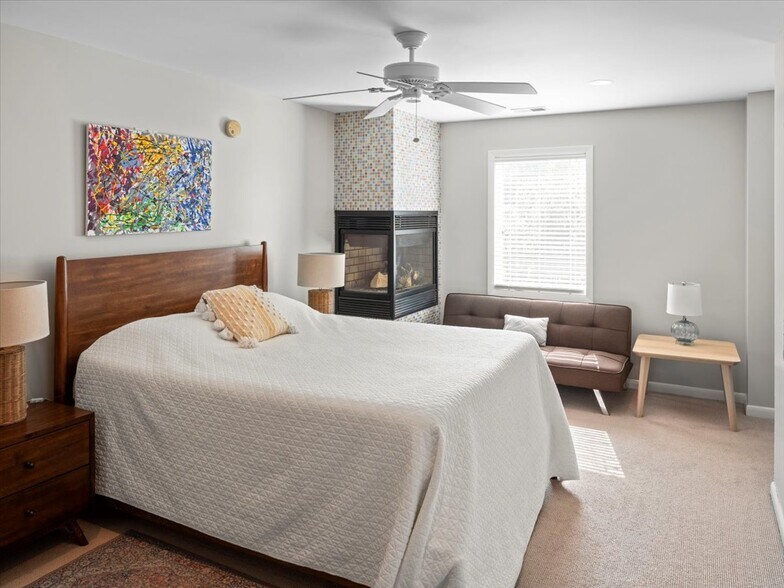 More Photos Of 3533 PA 2012, Union Dale Specialty For Sale