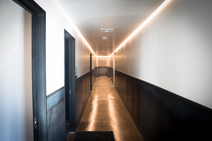 More Photos Of 20-24 California Ave, Reno Storefront Retail Office For Lease