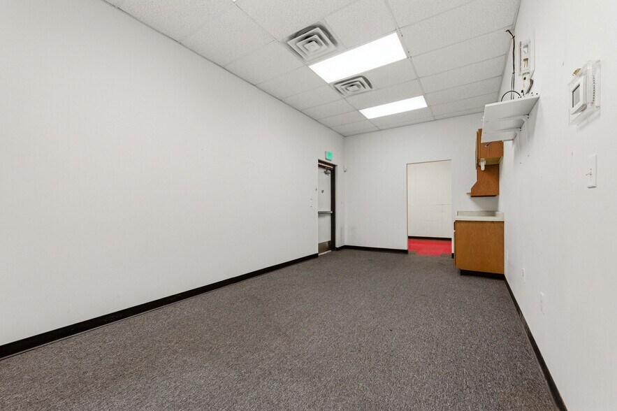 More Photos Of 1716 W US Highway 50, Pueblo General Retail For Lease