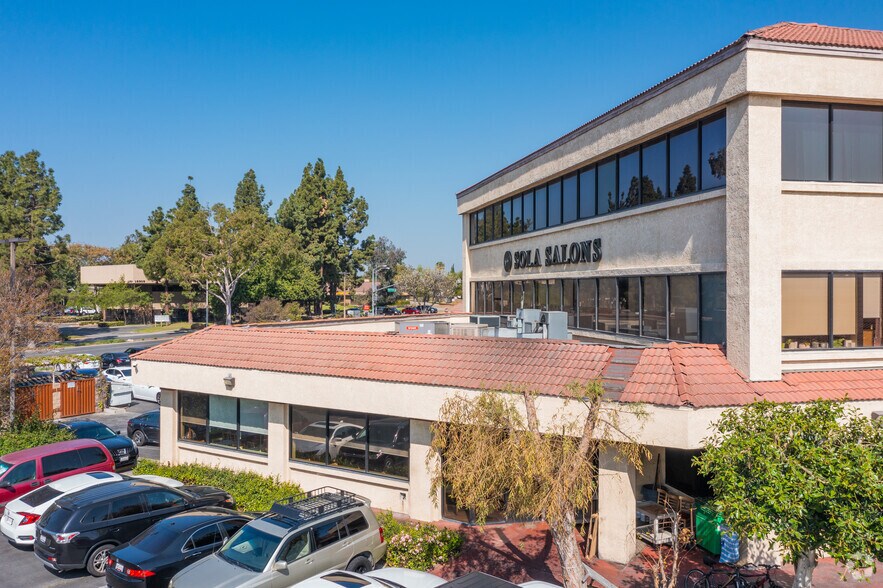 More Photos Of 18300 Gridley Rd, Artesia Unknown For Lease