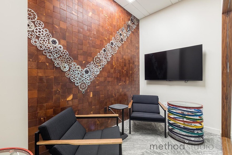 More Photos Of 262 N University Ave, Farmington Office Residential For Lease