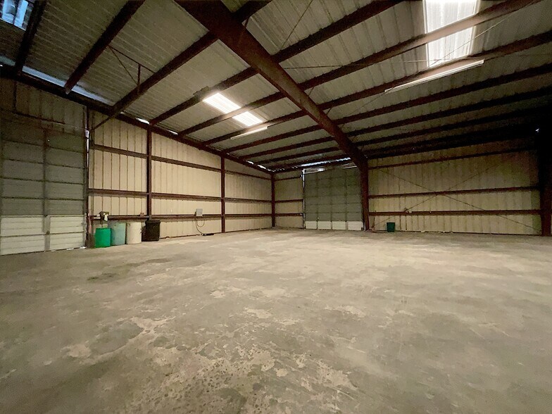 More Photos Of 201 Houston St, George West Warehouse For Lease