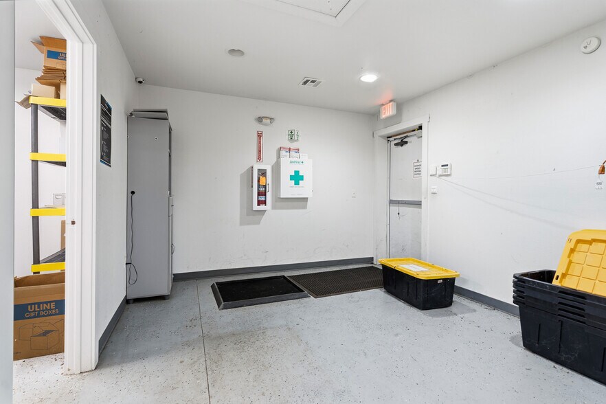 More Photos Of 22900 W Skelly Rd, Haskell Light Manufacturing For Sale