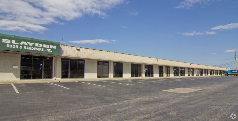 More Photos Of 118-122 Space Park Dr, Nashville Unknown For Lease