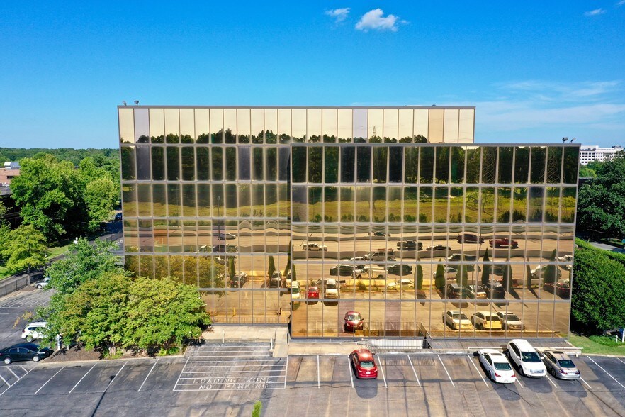 More Photos Of 855 Ridge Lake Blvd, Memphis Office For Lease