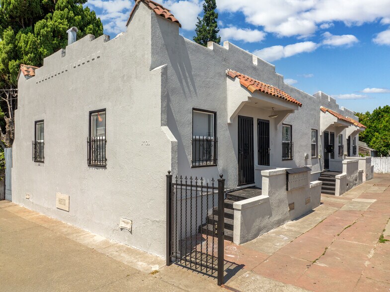 More Photos Of 1701 27th Ave, Oakland Apartments For Sale