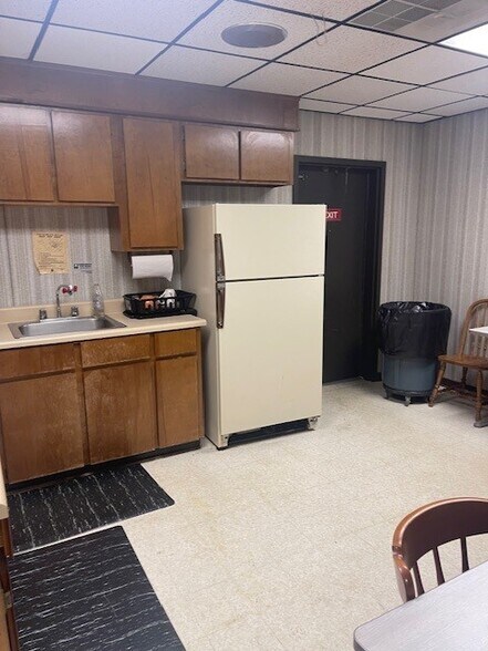 More Photos Of 1035 N Houston Rd, Warner Robins Office For Lease