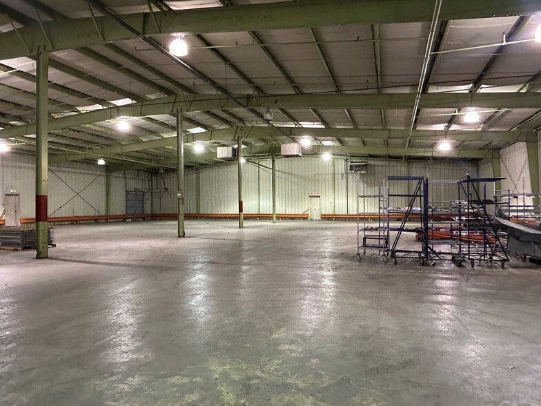 More Photos Of 198 Trojan St, Mount Sterling Industrial For Lease