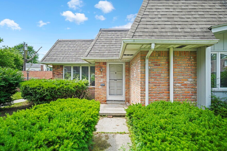 More Photos Of 4445-4455 W Sylvania Ave, Toledo Apartments For Sale