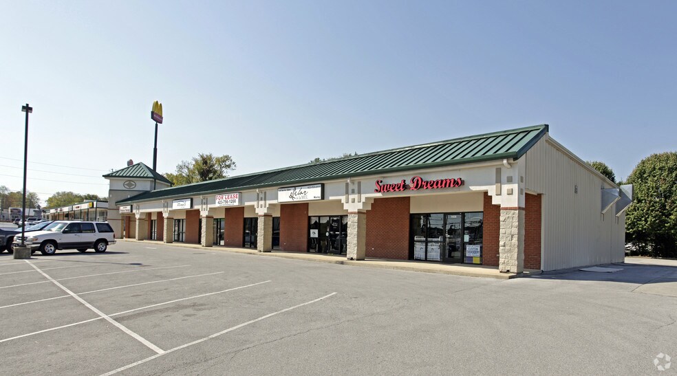 More Photos Of 1459-1473 N Mack Smith Rd, Chattanooga Unknown For Lease