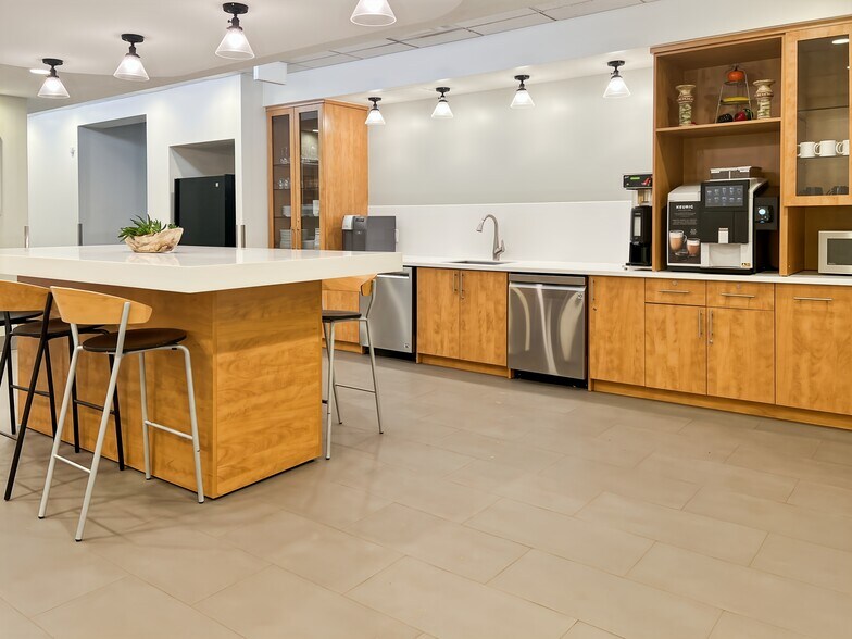 More Photos Of 675 Cochrane Dr, Markham Coworking Space