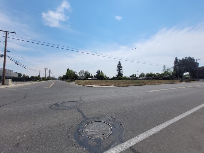 More Photos Of 507 E K Rd, Visalia Land For Sale