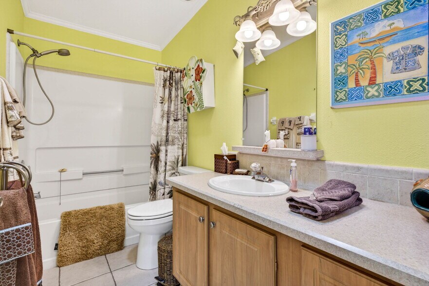 More Photos Of 3308 24th Ave SE, Ruskin Specialty For Sale