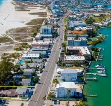 More Photos Of 10200 Gulf Blvd, Treasure Island Hotel For Sale