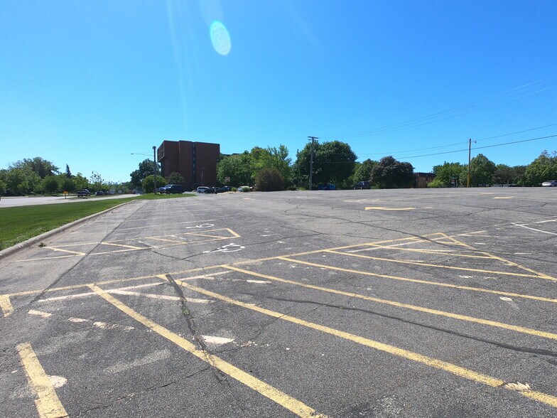More Photos Of 3978 W Broadway Ave, Robbinsdale Land For Sale