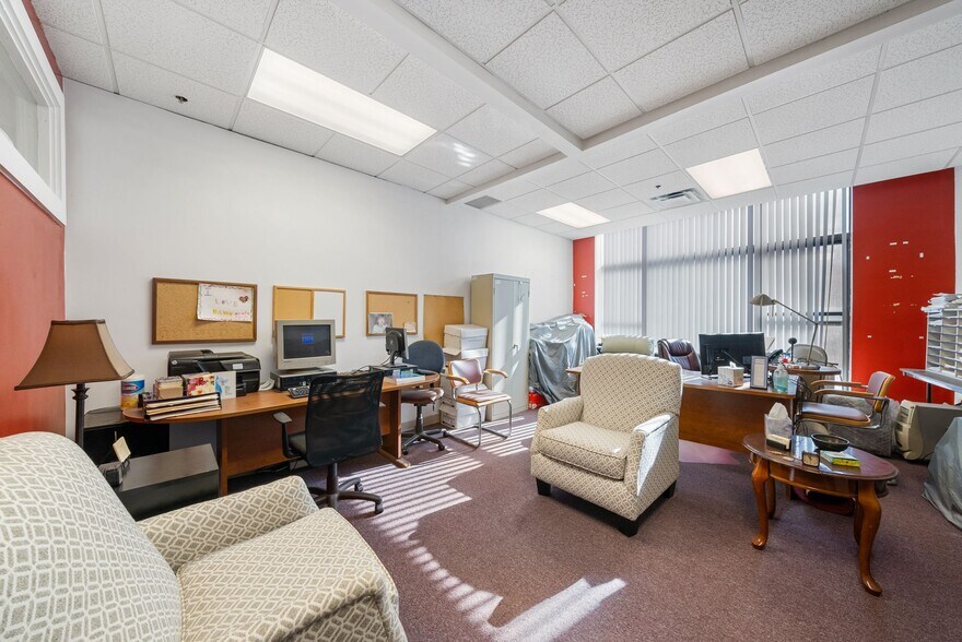 More Photos Of 150-160 Market St, Lynn Storefront Retail Office For Sale