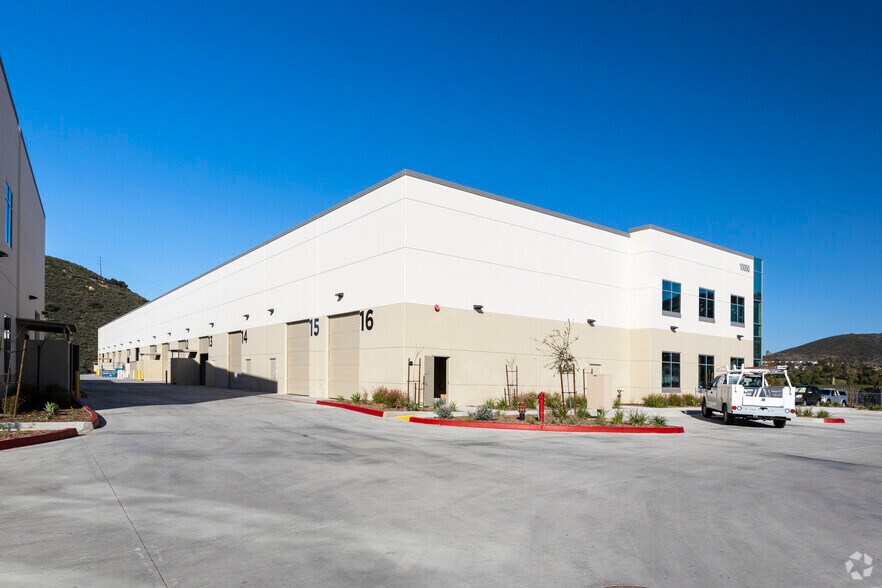 More Photos Of 10050 Marathon Pky, Lakeside Warehouse For Lease