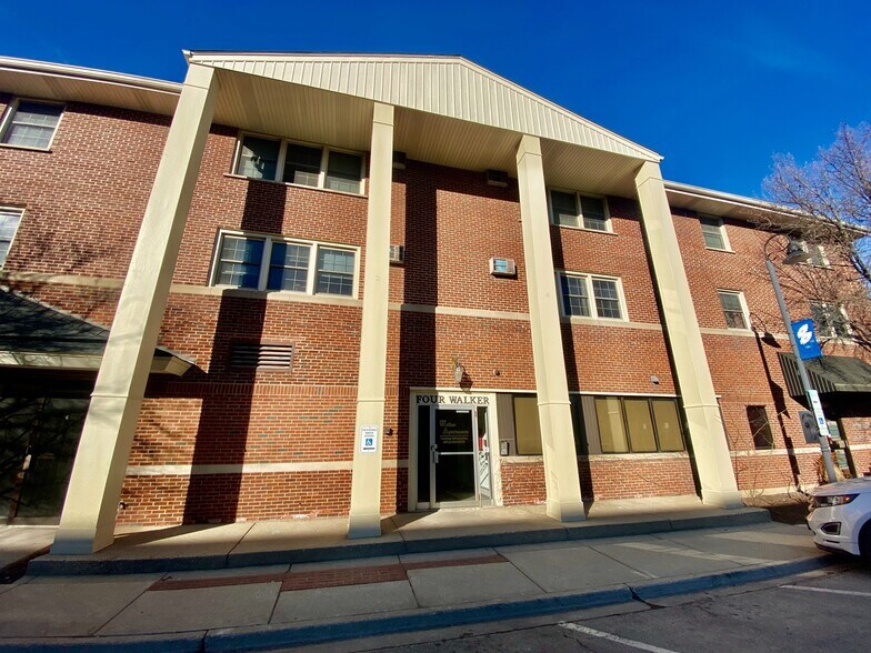 More Photos Of 4 Walker Ave, Clarendon Hills Office Residential For Lease