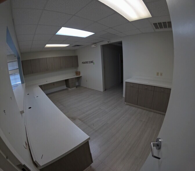 More Photos Of 11870 Cranston Dr, Arlington Office For Lease