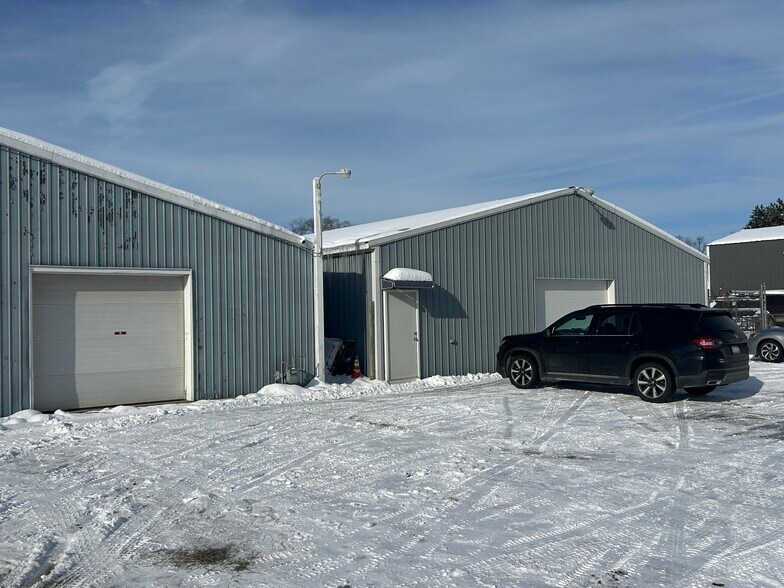 More Photos Of 55955 Hoosier Ave, Mishawaka Warehouse For Sale