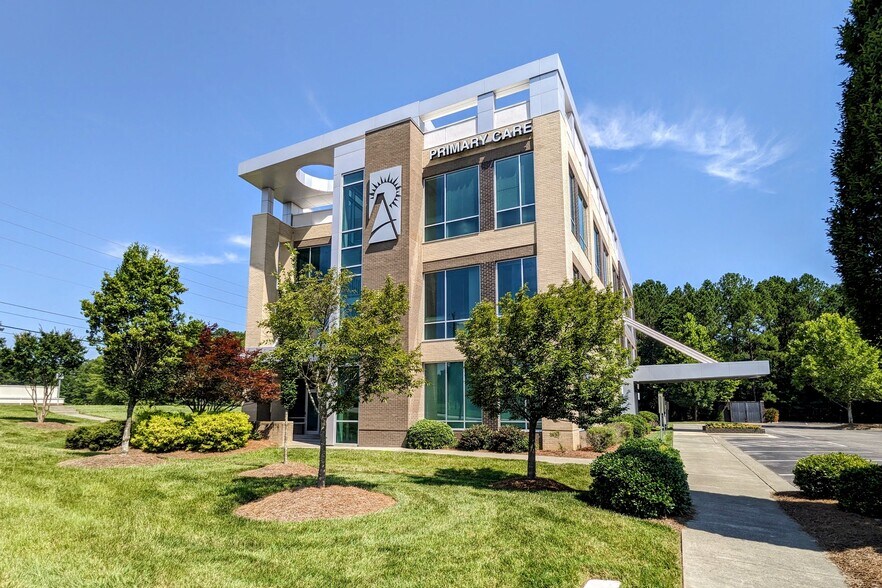 More Photos Of 101 Lattner Ct, Morrisville Medical For Lease