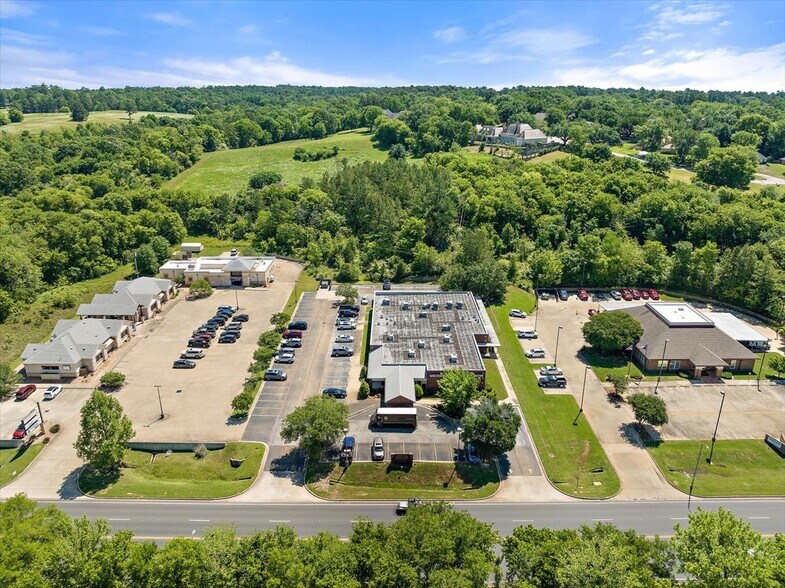 More Photos Of 3610 N University Dr, Nacogdoches Healthcare For Sale